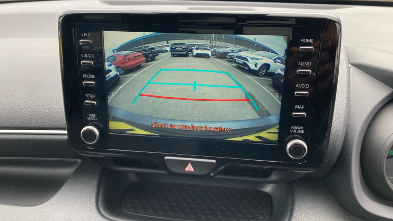 Toyota Yaris 1.5 Hybrid Design 5dr CVT Hybrid Hatchback